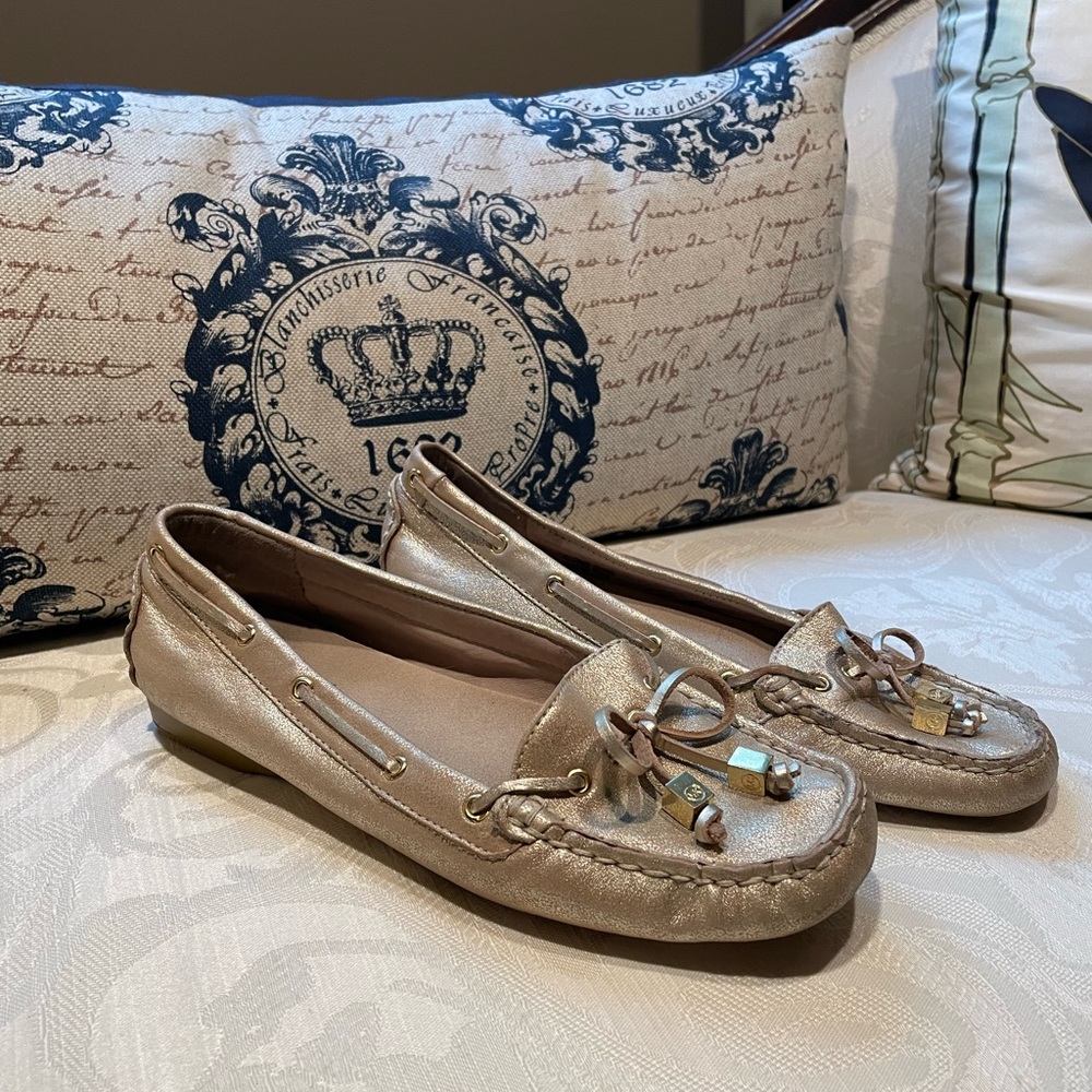 MK mocassins